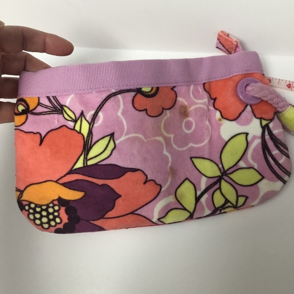 FREE WITH MINIMUM $20 PURCHASE GAP Wristlet / Cosmetics Pouch - Picture 6 of 7